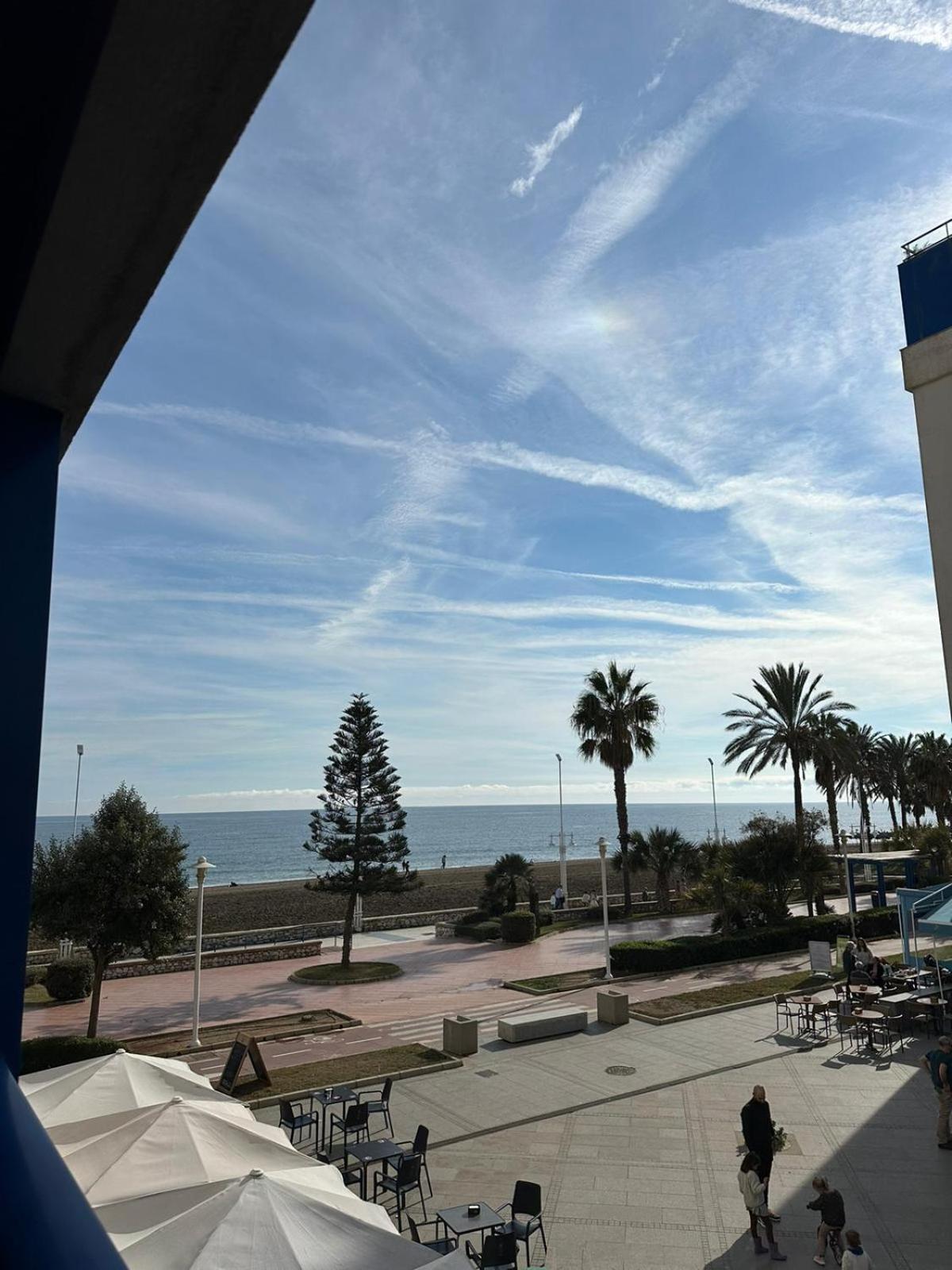 Frente Al Mar Apartment Malaga Exterior photo